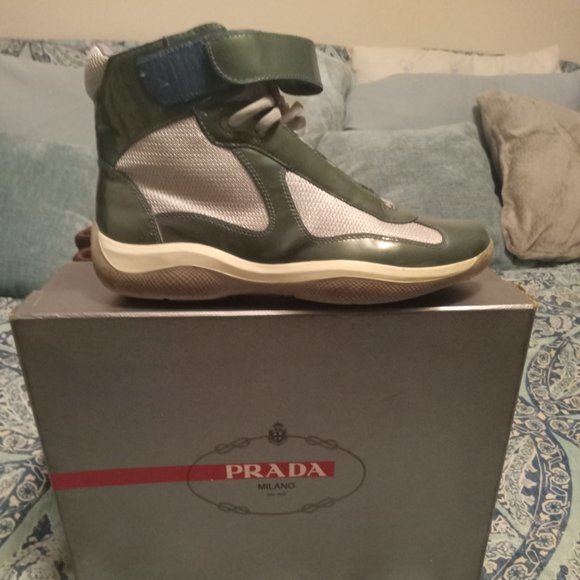 Prada shoes - Picture 1 of 9